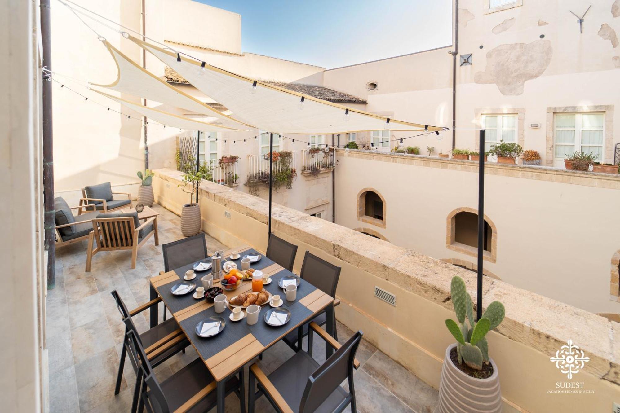 Apartamento Residenza Dumah - Elegante Dimora In Centro Syracuse Exterior foto